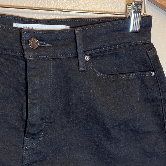 Signature by Levi Strauss Jean Shorts - Picture 3 of 11